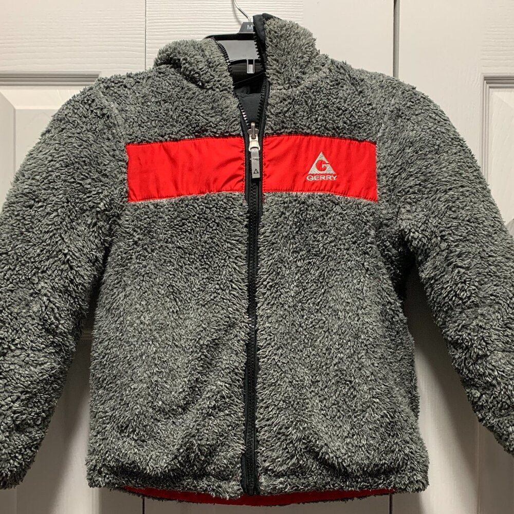 Gerry Size 6 Kids Reversable Red & Grey Jacket